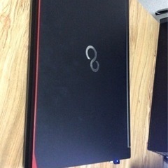 富士通ノートパソコンの画像