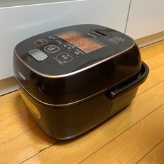【販売中】美品　象印　圧力炊飯器　NW-JT10 5.5合の画像
