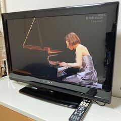 【引取限定】DVD内臓の32型液晶テレビ