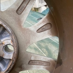 アルファード　タイヤの画像