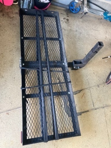 ヒッチキャリア　3回使用です。