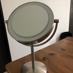鏡LEDライト付(裏は拡大鏡)コストコ
