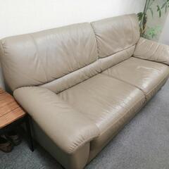 革製ソファーお譲りします。　横210センチ、奥行90センチ、背もたれ高さ85センチ【取りに来ていただける方限定】の画像