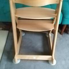 ７日まで記載 ベビーチェア ハイチェア 机付きの画像