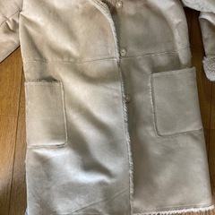guのコートの画像