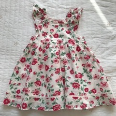 美品 キャスキッドソン　ワンピース　3-6m