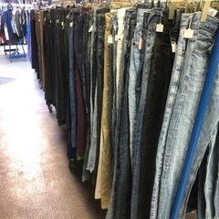 毎日フリマ開催中‼️古着屋EGA パンツ 400本入替‼️ - 羽曳野市