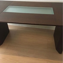 大塚家具　ローテーブル　木×ガラス　ダークブラウンの画像