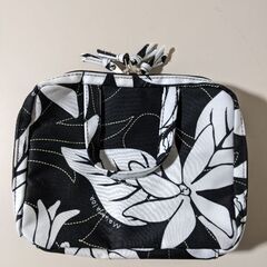 未使用品！Maunaloaマウナロア　コスメポーチ（化粧道具入れ）
