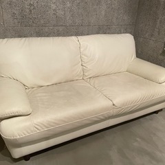 ニトリ　ソファ　白　合皮　3人掛け　鎌倉駅付近