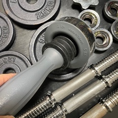 トレーニング　ダンベル等セットの画像