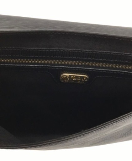 FENDI メッセンジャーバック