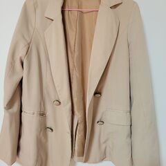 ジャケット　ベージュ　オフィス　私服　カジュアル～フォーマルまで...