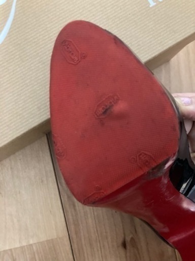 中古　クリスチャンルブタン　ヒール靴