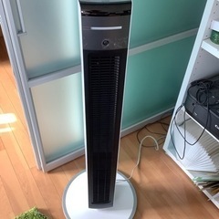 送風機能付きファンヒーター、KHF-1287/W