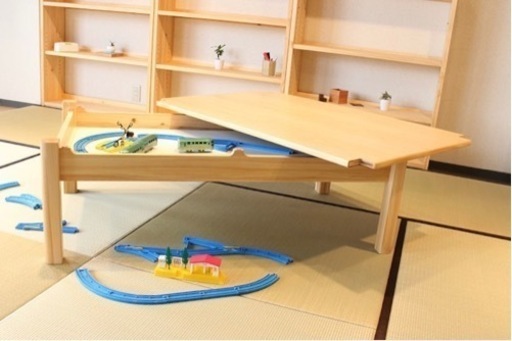 黒板　国産　ひのき　プレイテーブル　モンテッソーリ　知育　リバーシブルテーブル　幅120×奥行70×高さ40