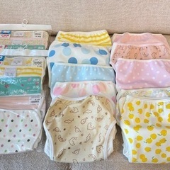 布おむつカバー　80  未使用品の画像