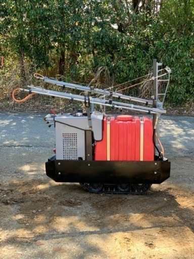 OLYMPIAオリンピア小型自走式散布機　RP30-100 タンク100L 消毒スプレー　クローラ良好　散布良好　作動品
