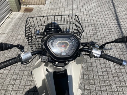 【カブプロ】AA04型リヤタイヤ、バッテリー新品❗️グリップヒーター、大型バスケット付　若林自転車　唐崎SALE❗️