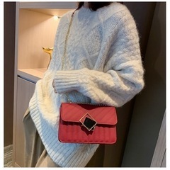ショルダーバッグ レディース レッドの画像