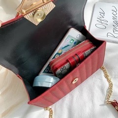 ショルダーバッグ レディース レッドの画像