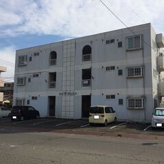 【ハイツクレスト 部屋番号：１０２ 】リフォーム済♪全室洋室にな...