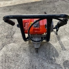 エンジン穴掘り機