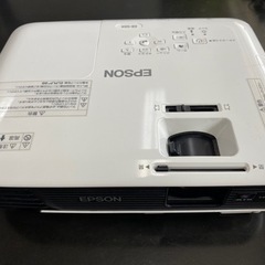 EPSON EB-S04 プロジェクター　中古品