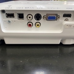 EPSON EB-S04 プロジェクター　中古品の画像