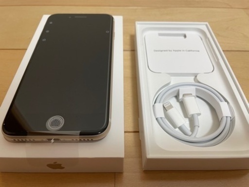 【新品未使用】iPhoneSE 第3世代 128GB ホワイト SIMフリー