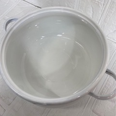 お買得‼︎   ガラスフタ付　両手鍋　人気商品　現品限り　おすすめ　早いもの勝ち‼︎の画像