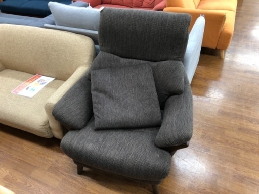 1人掛けソファー　ニトリ　ブラウン