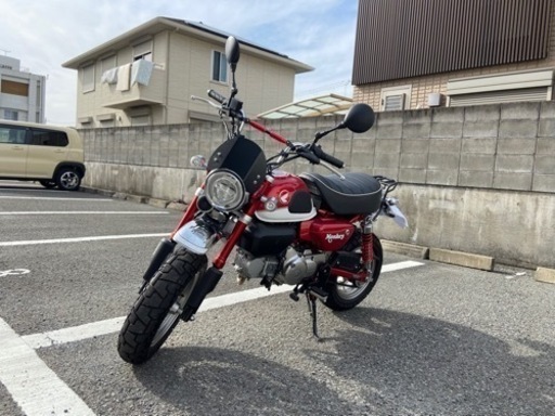 【取引中】ホンダモンキー125 ABS 赤 プチカスタム　1955km スクランブラーマフラー USB電源など