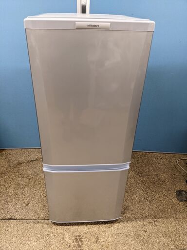 (売約済み)三菱 冷蔵庫 2011年製 MR-P15T-S　146L ラウンド カットデザイン 大容量ボトムフリーザー 耐熱トップテーブル