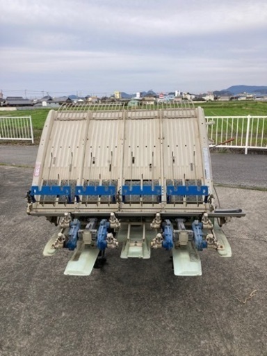 イセキ田植え機