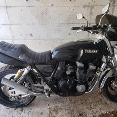 XJR400