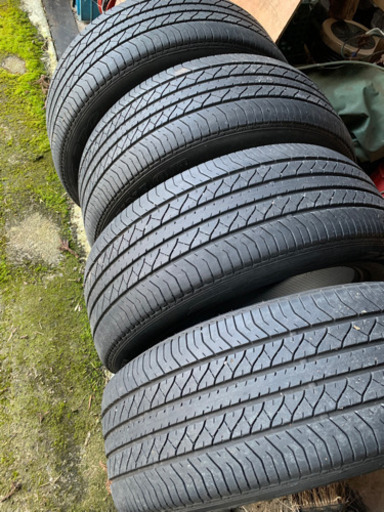 バリ溝　レクサスrx使用　235 55 19 国産ダンロップ　新品10万以上