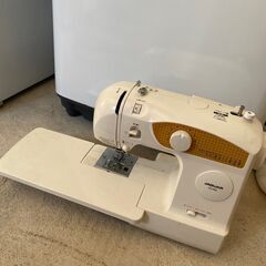 (売約済み)ジャガー 電子コントロール ミシン KD-650 ホワイト JAGUAR 趣味 手芸 裁縫 ハンドクラフトの画像