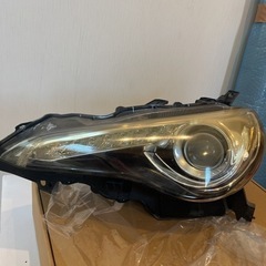 トヨタ86 前期　ヘッドライト