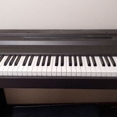 中古の電子ピアノ