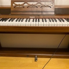 【お取引先が決定しました】Rolandローランド電子ピアノ　お譲...
