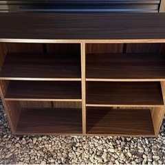 【500円差し上げます】本棚と延長コードどちらかお付けします。の画像