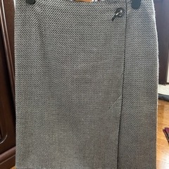 ★スカート1着100円 D