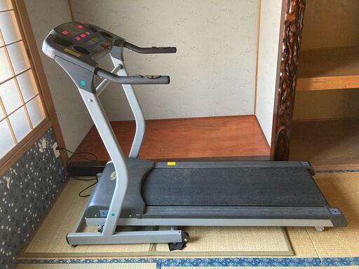 ◆※商談中※◆中古激安です◆直接引取り限定価格◆ダイコー(DAIKO) 電動トレッドミル DK-862　　ルームランナー/トレッドミル