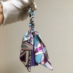 ハンドメイドリボンダッセルキーホルダー肌触りが良いシルク質感 の画像