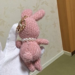 ニットウサギちゃんバッグチャームの画像