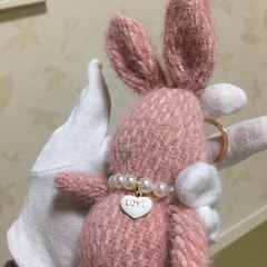 ニットウサギちゃんバッグチャームの画像