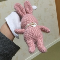 ニットウサギちゃんバッグチャームの画像