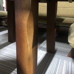 東京インテリアダイニングテーブルの画像