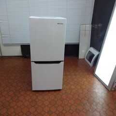 ID 004902 冷蔵庫 2ドア ハイセンス 130L 2018年製 HR-D1302